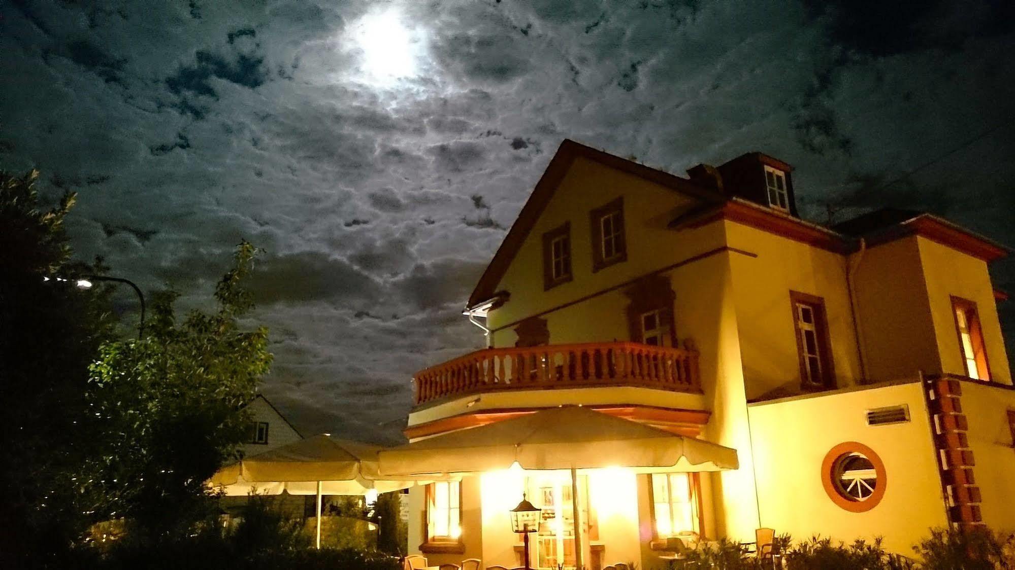 Romantik Hotel Villa Sayn Бендорф Екстериор снимка